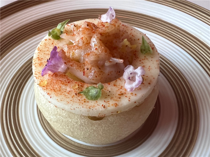 crab crumpet canape